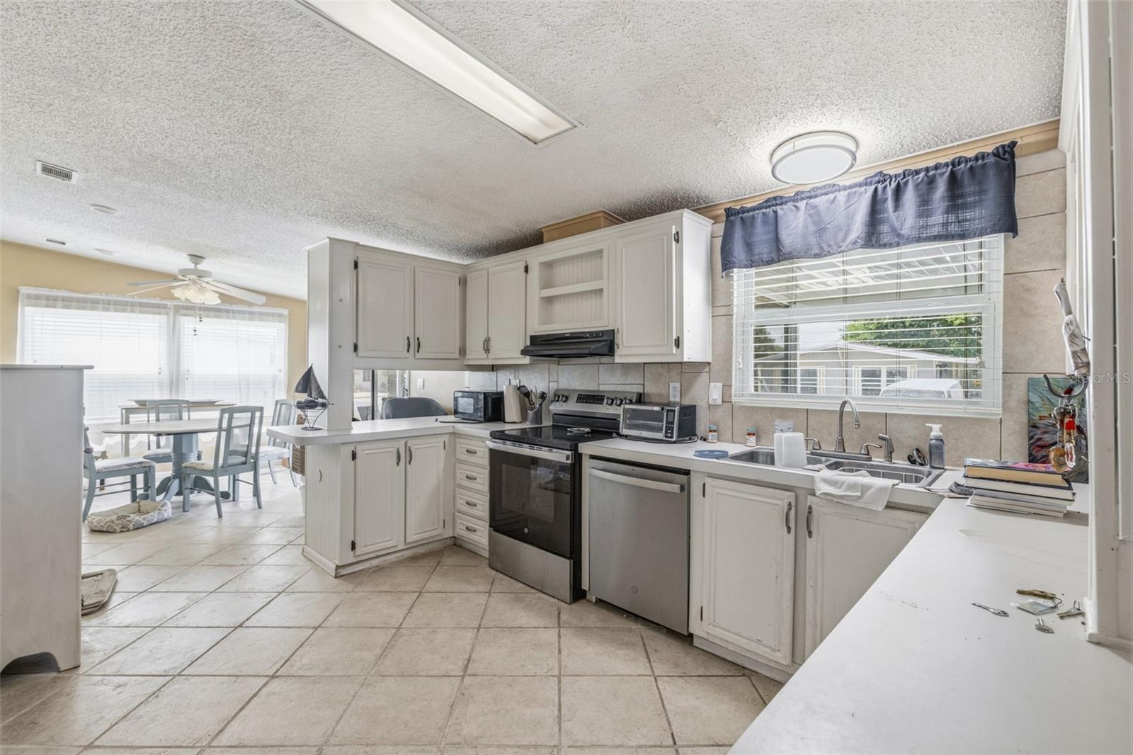 TIMBER LAKE ESTATES - Residential