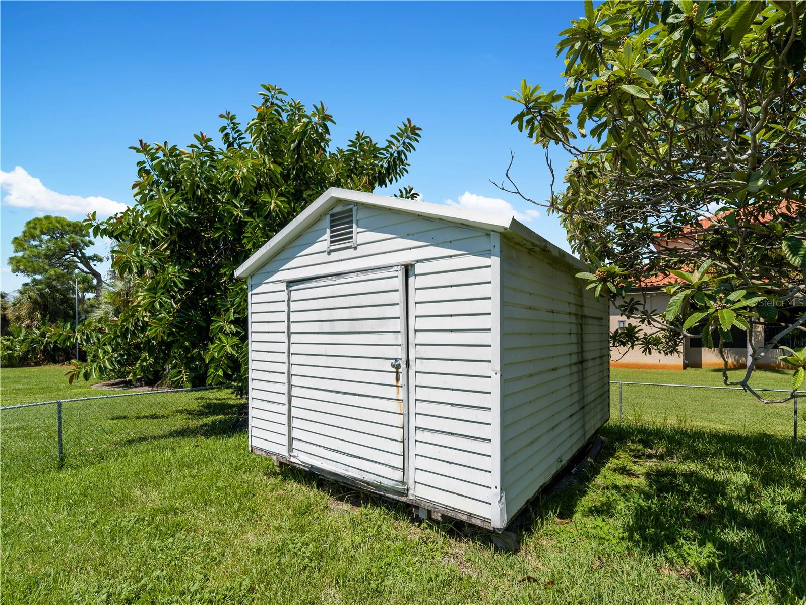 BAYSHORE ESTATES - Residential