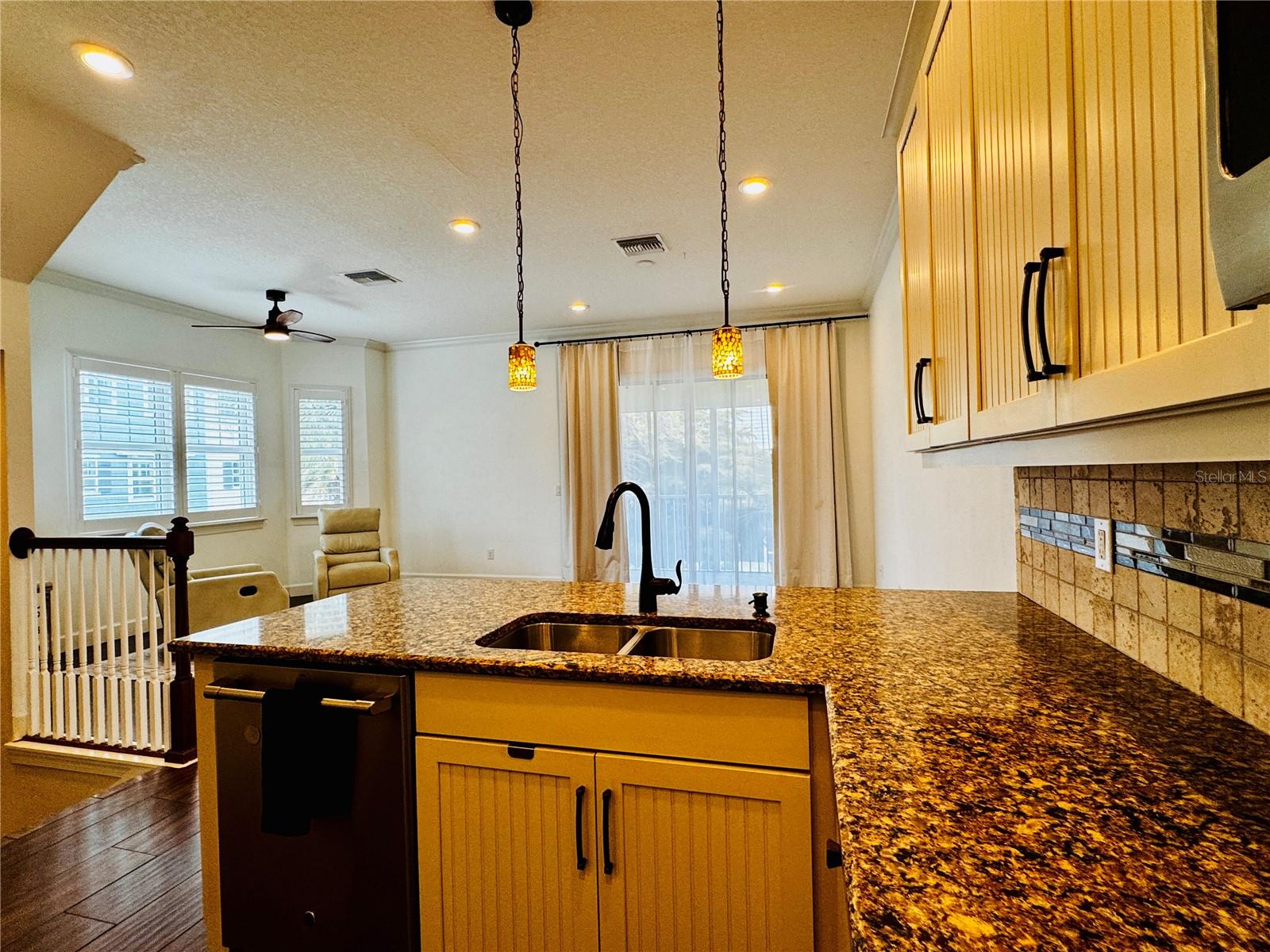 COVE AT LOGGERHEAD MARINA - Residential Lease