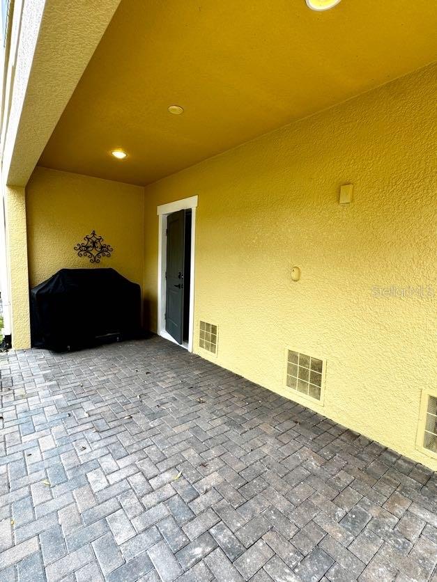 COVE AT LOGGERHEAD MARINA - Residential Lease