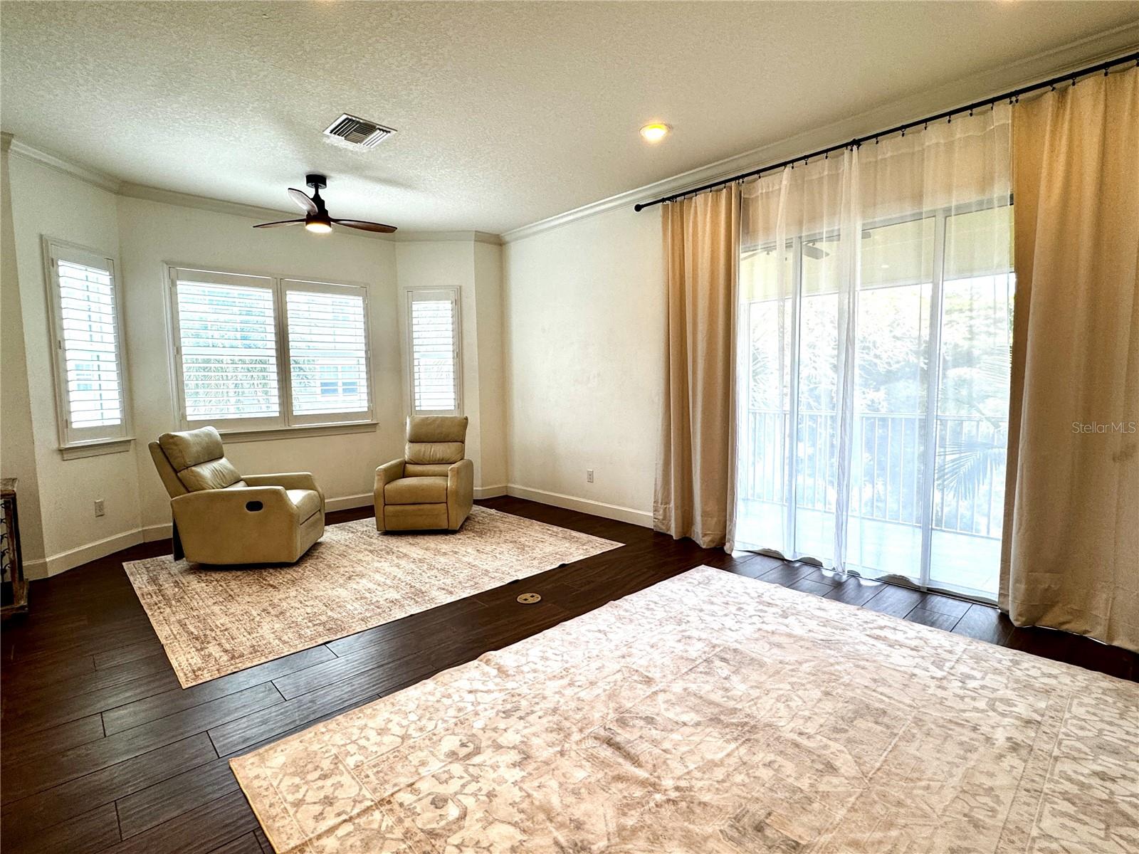 COVE AT LOGGERHEAD MARINA - Residential Lease