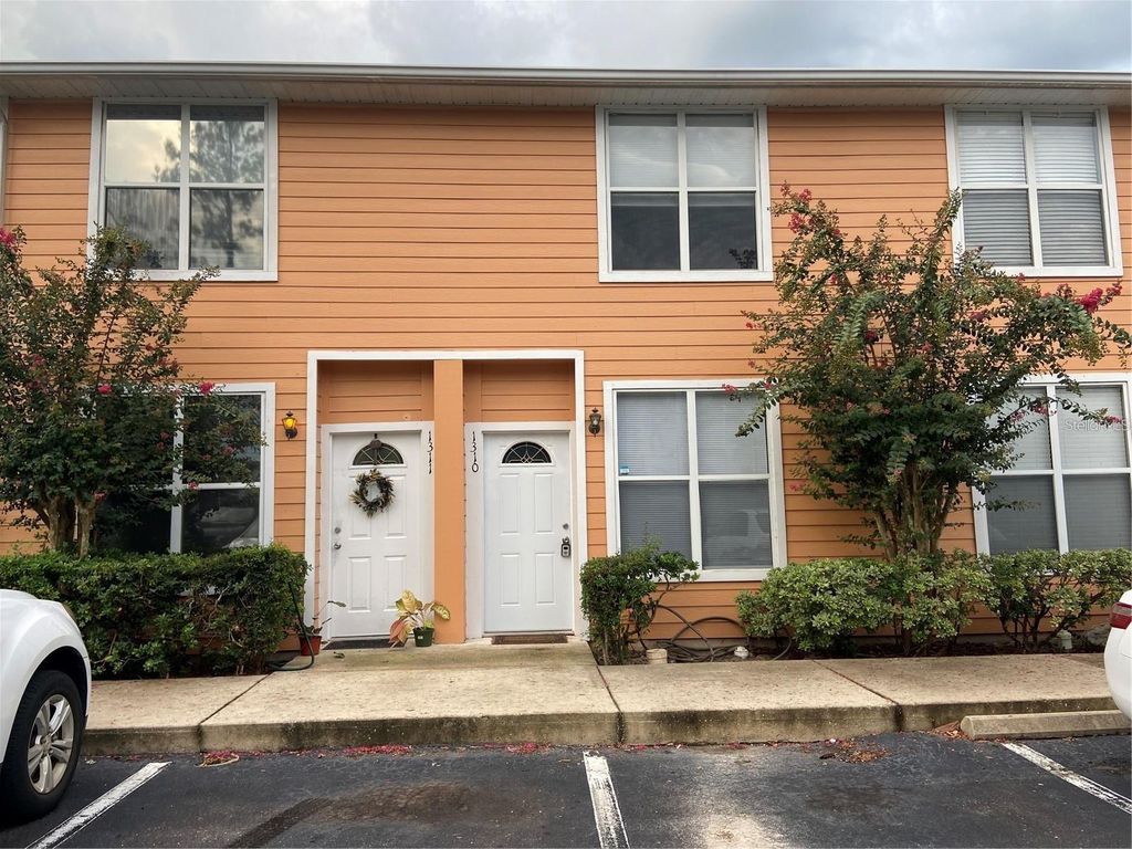 Photo of 3920 SW 20th Avenue #1310, Gainesville, FL 32607 (MLS # GC534913)