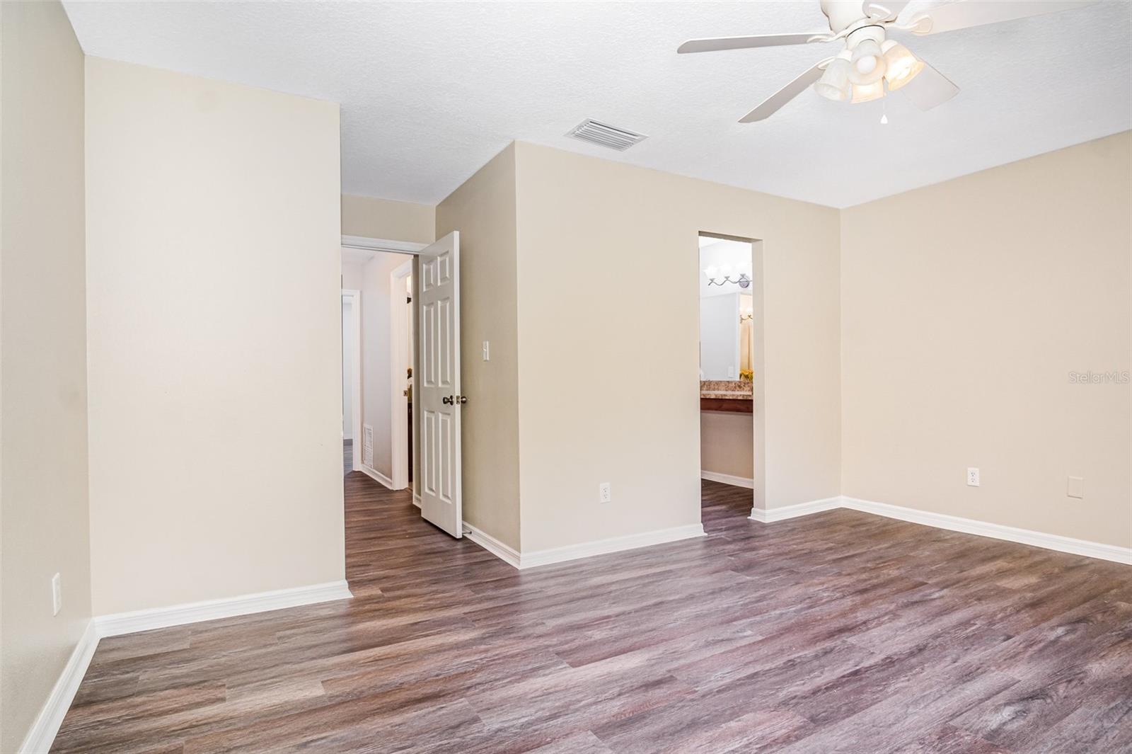 WRENWOOD CONDOMINIUM - Residential