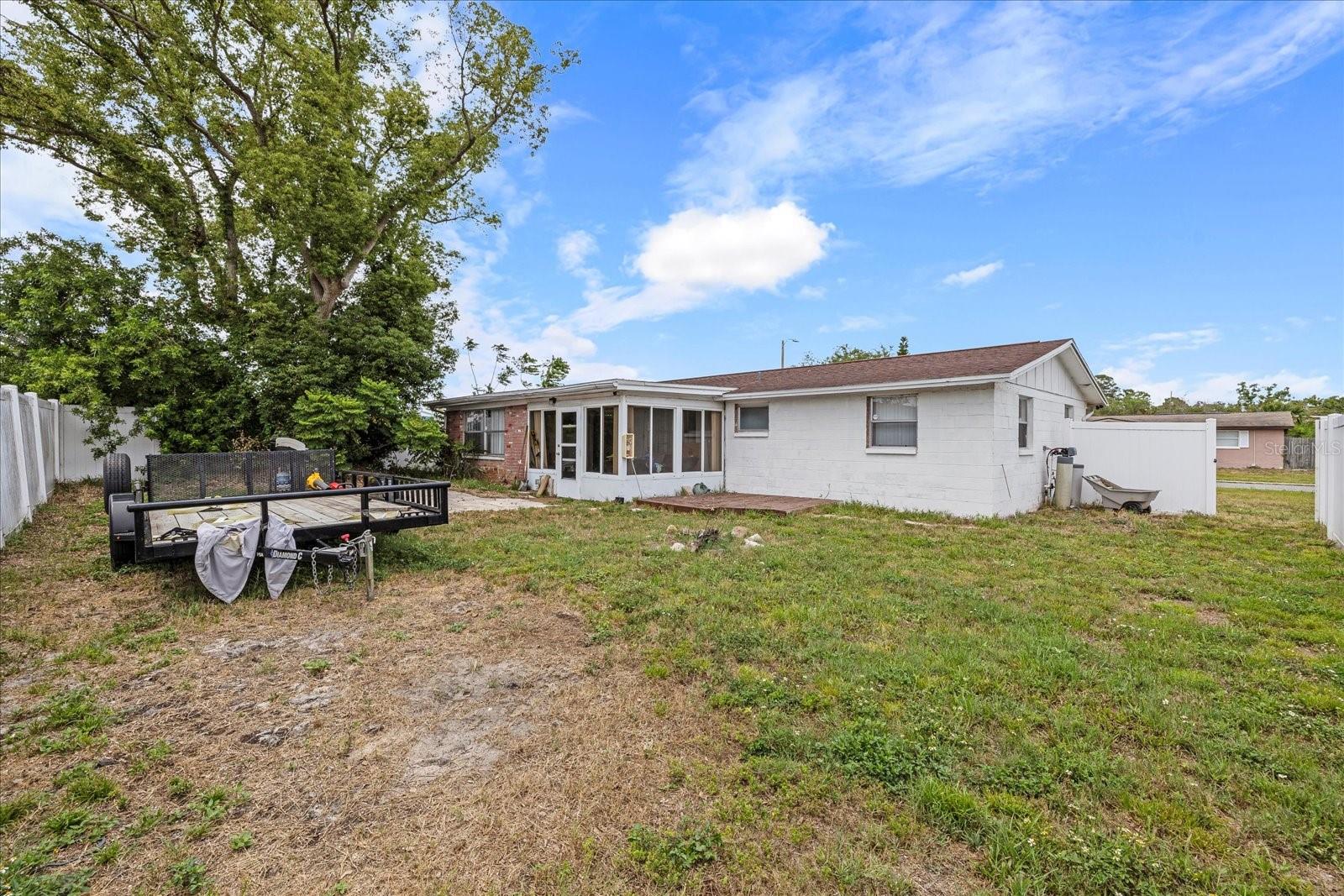 ALOHA GARDENS - Residential