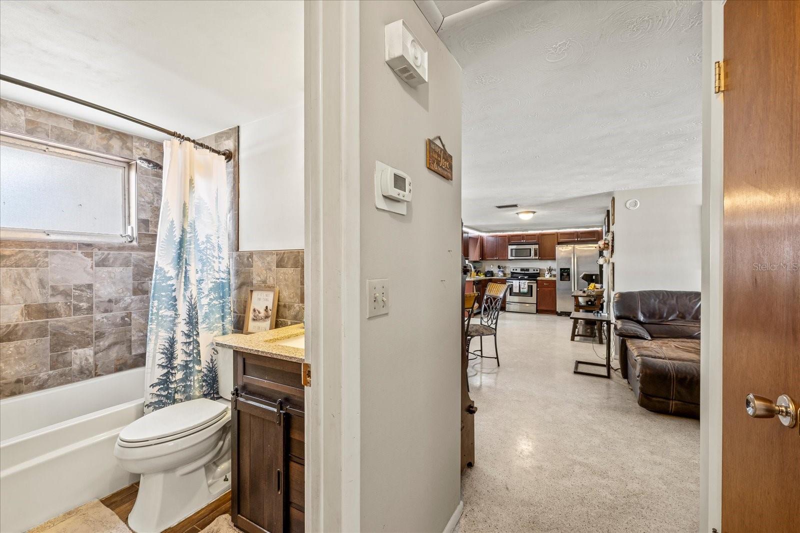 ALOHA GARDENS - Residential