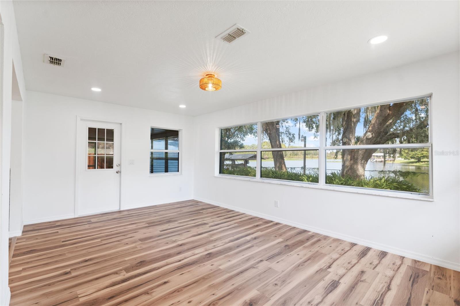 LOCKSHIRE PARK REP - Residential