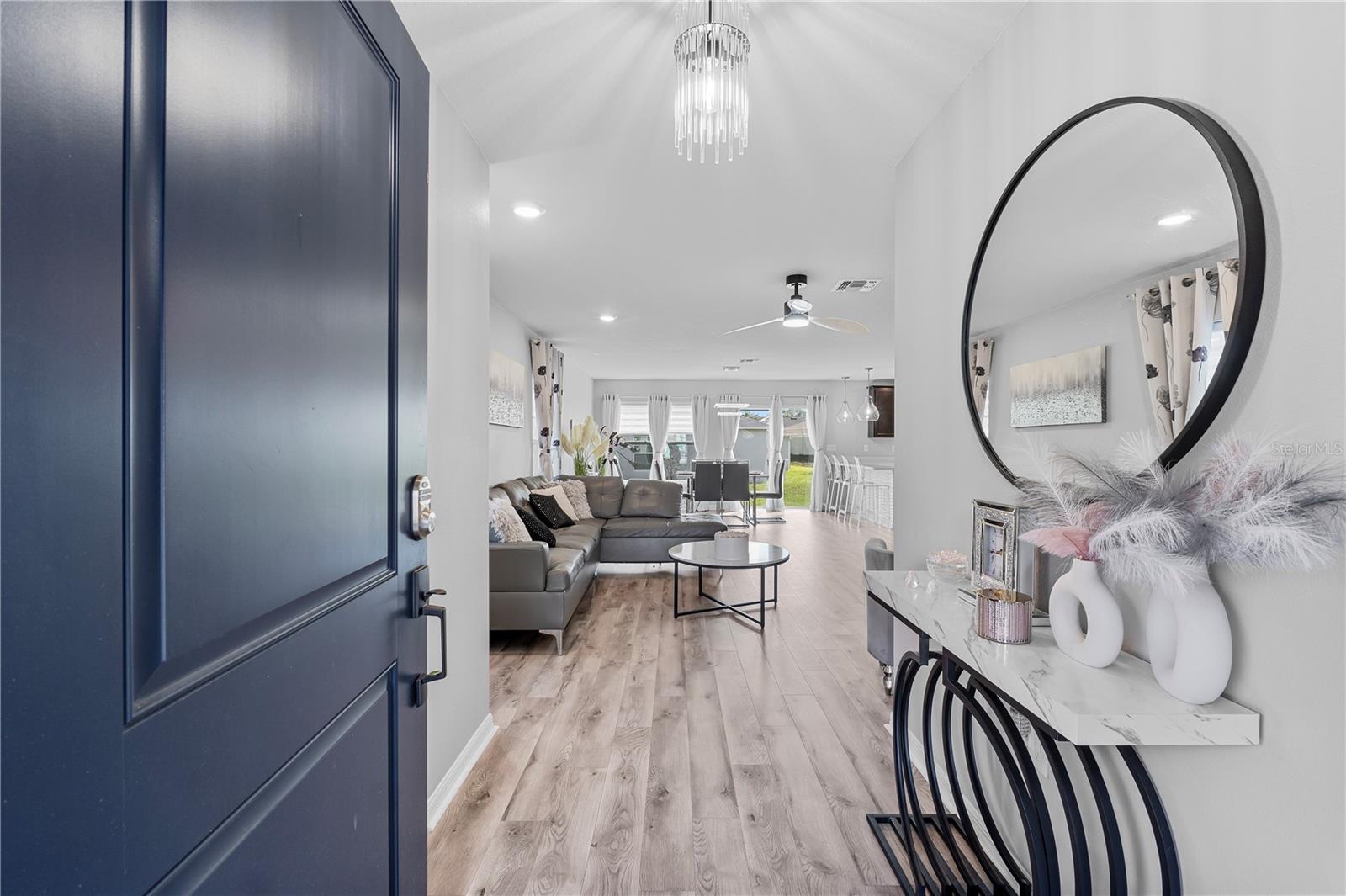 1008 OVERLOOK COURT