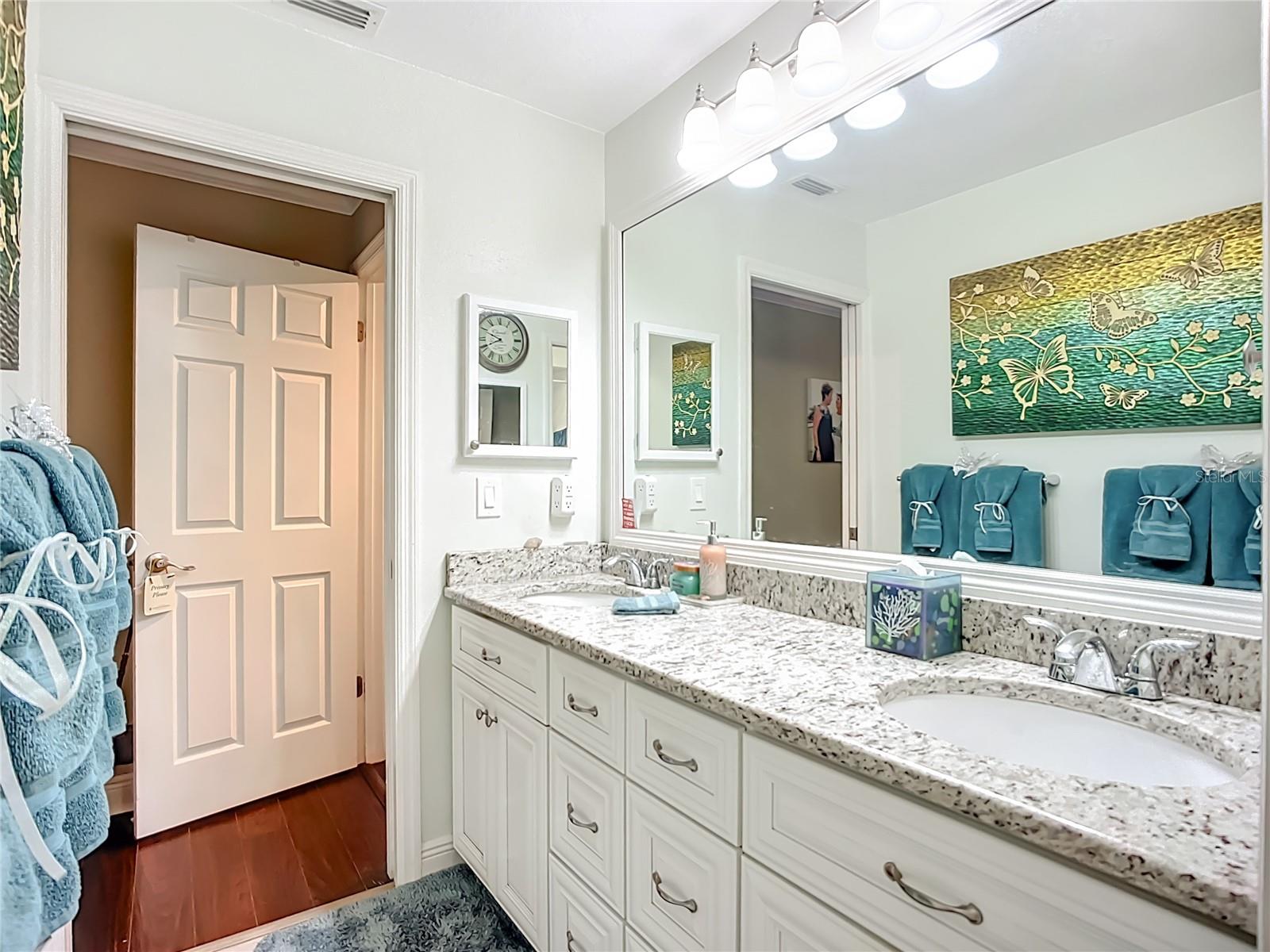 SUN CITY CENTER UNIT 40 - Residential