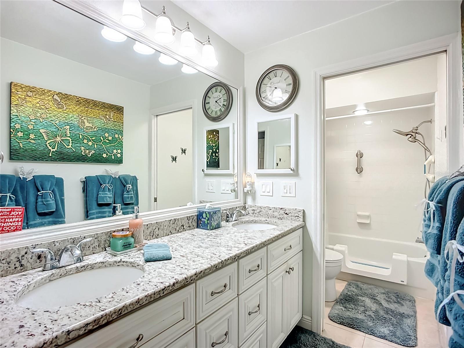 SUN CITY CENTER UNIT 40 - Residential