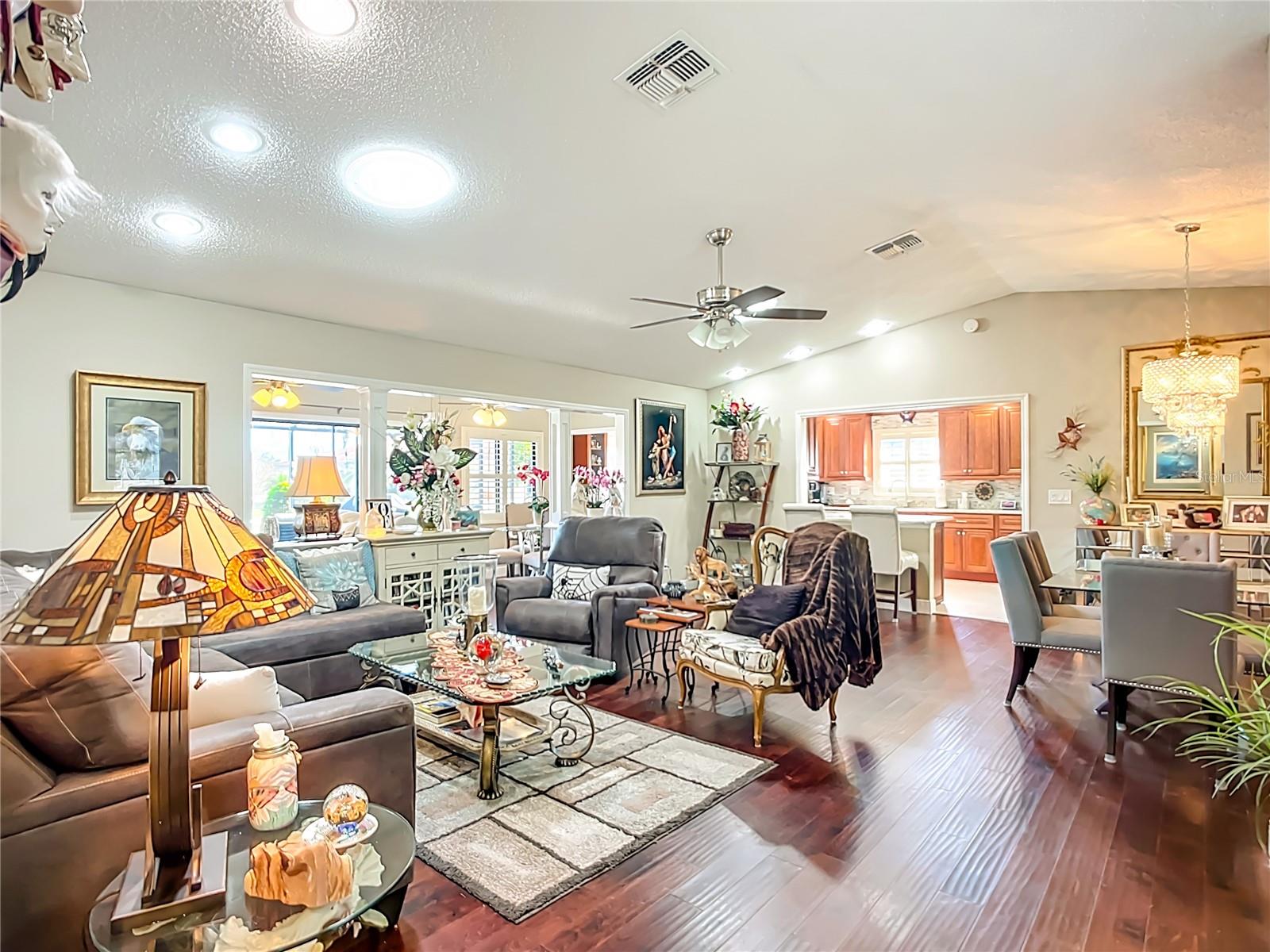 SUN CITY CENTER UNIT 40 - Residential