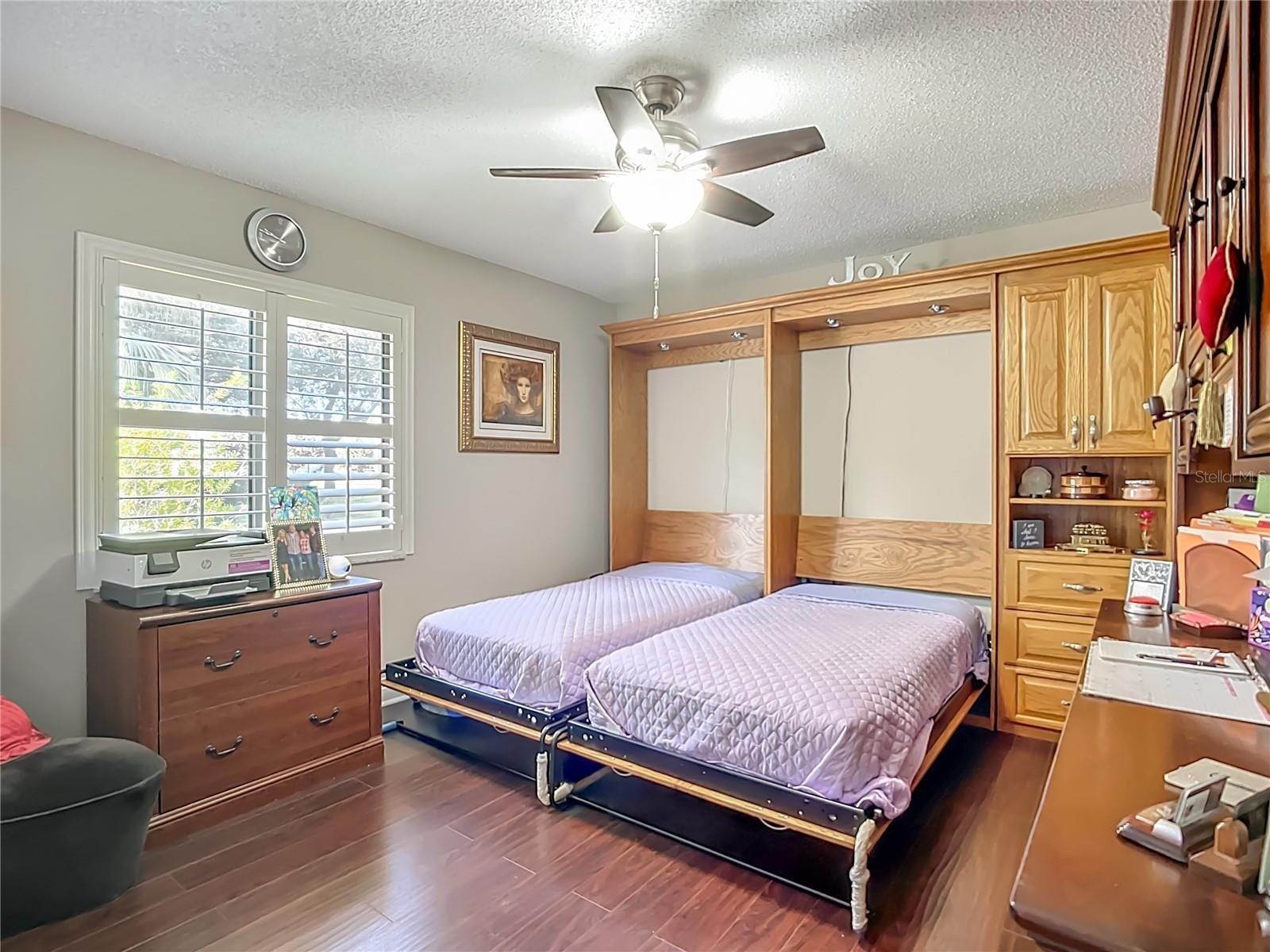 SUN CITY CENTER UNIT 40 - Residential