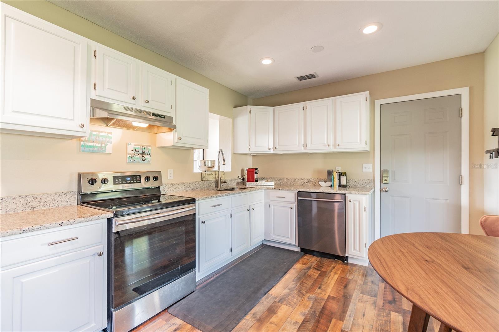 BAYHILL ESTATES - Residential Lease