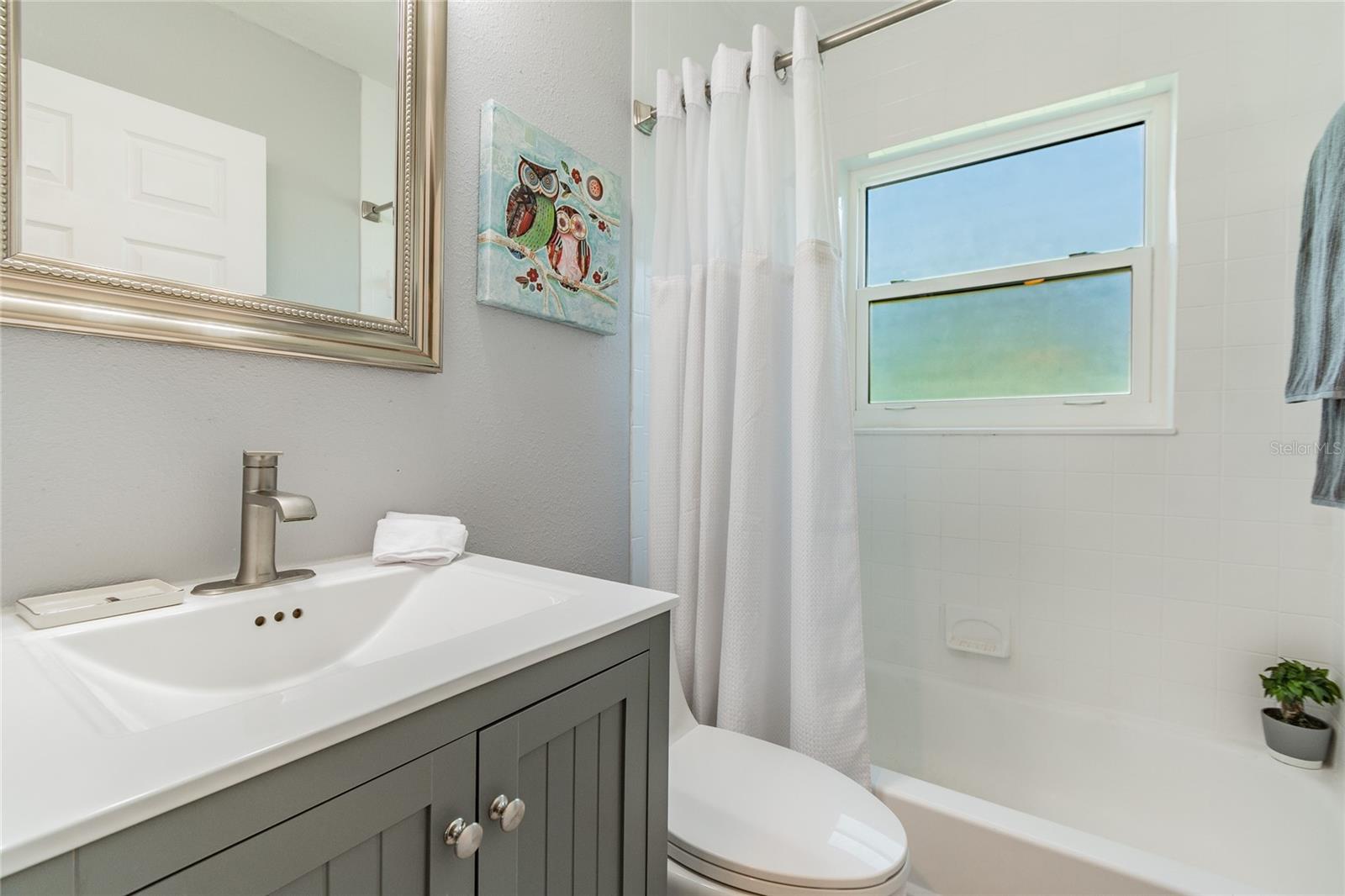 BAYHILL ESTATES - Residential Lease