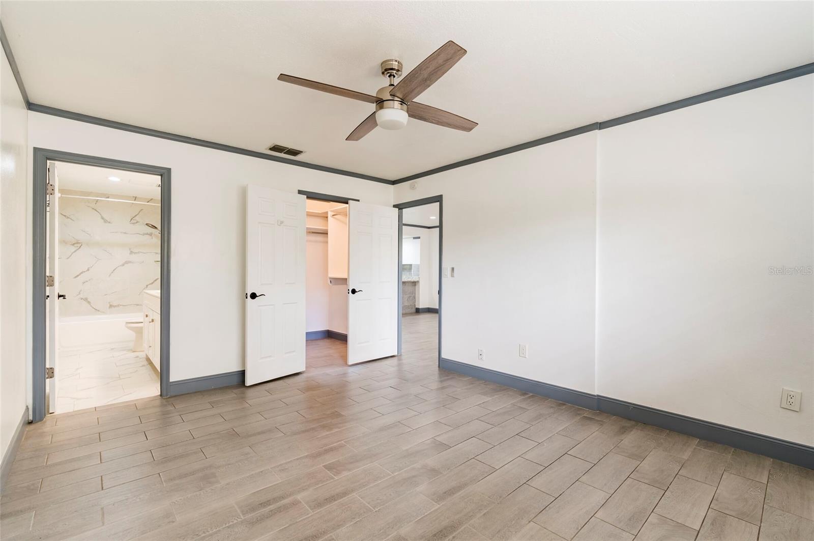 CHATEAUX VERSAILLES - Residential