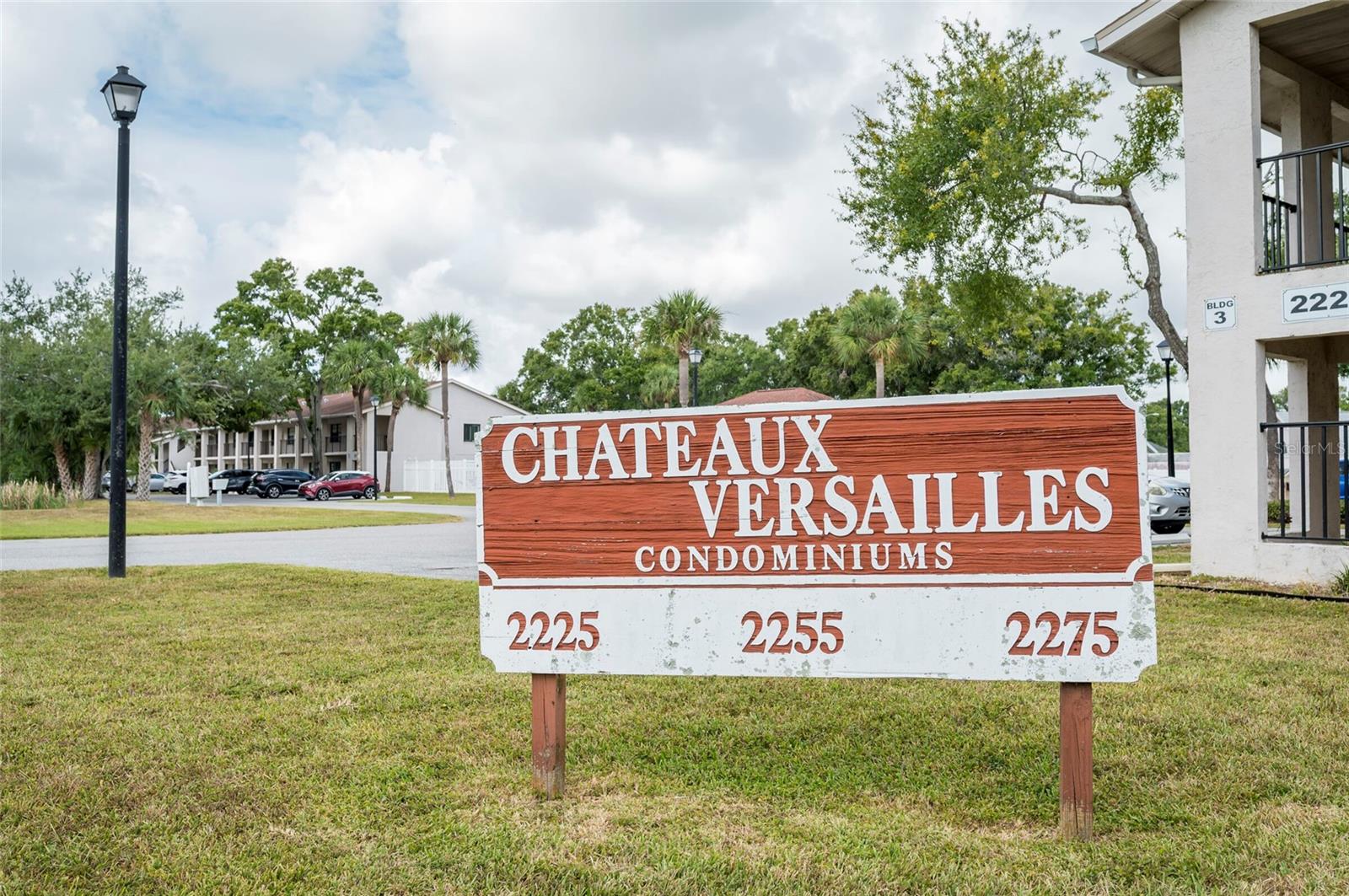 CHATEAUX VERSAILLES - Residential