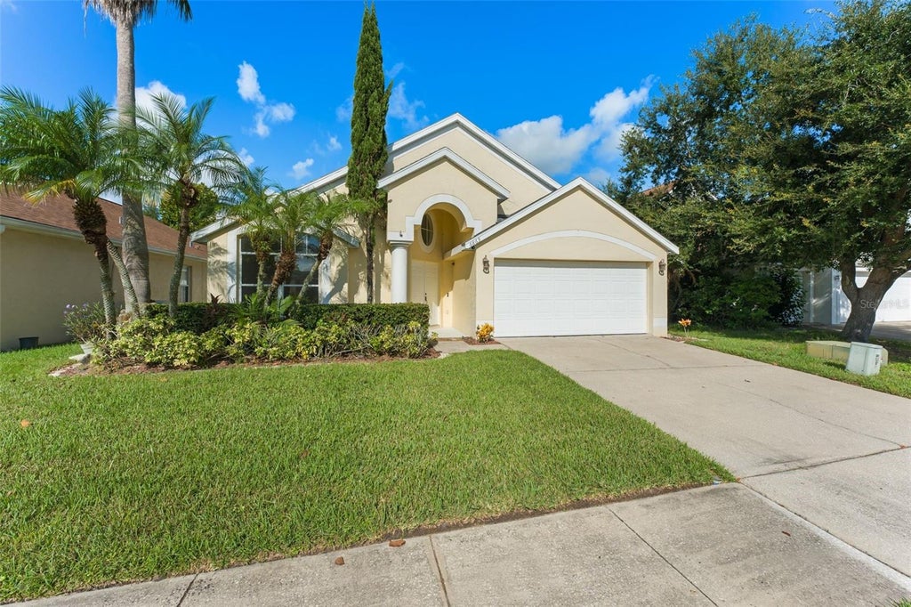 Photo of 6865 Bougainvillea Crescent Drive, Orlando, FL 32809 (MLS # O6441660)
