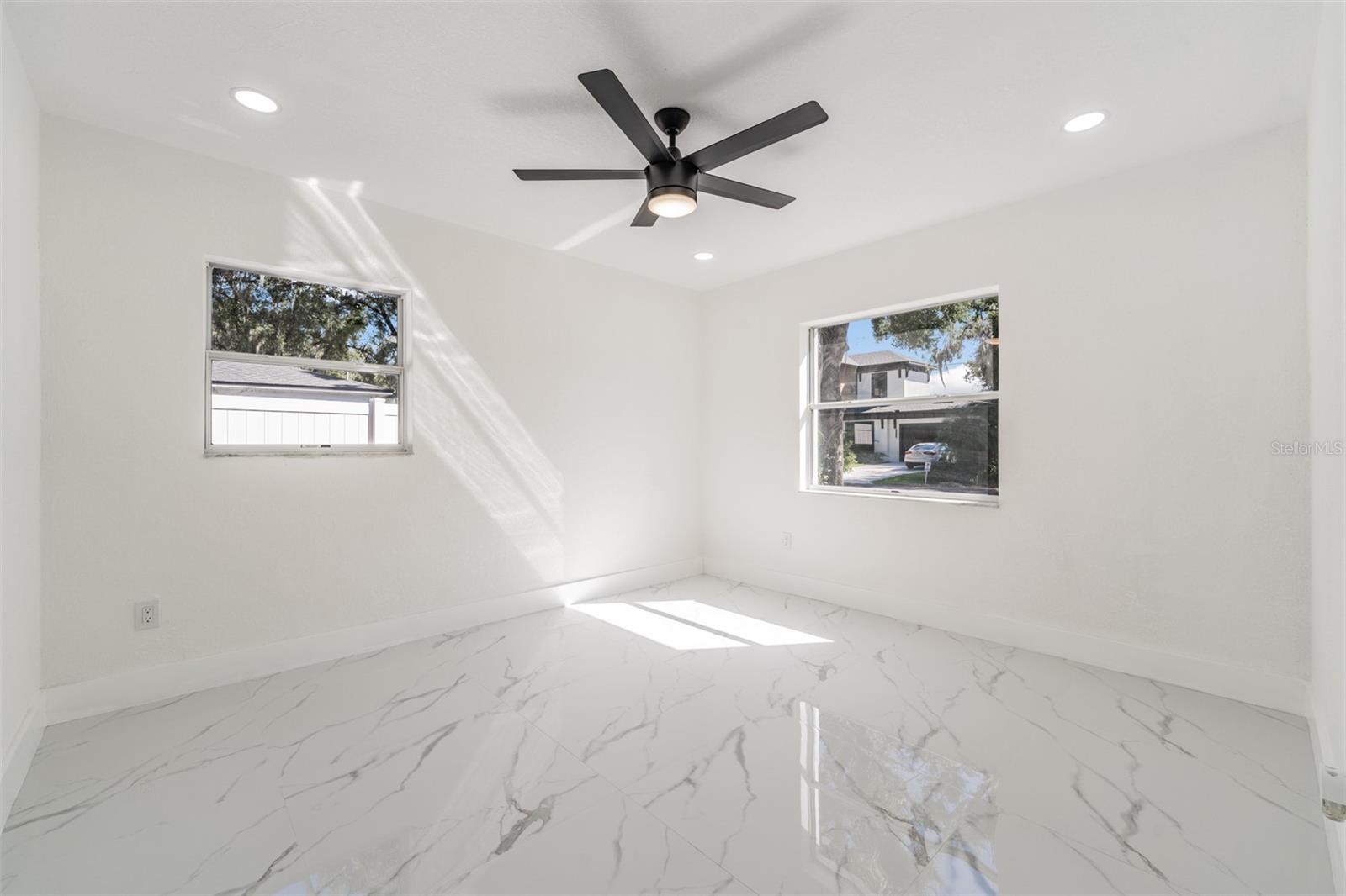 SAPPHIRE LAKE RANCHITOS - Residential