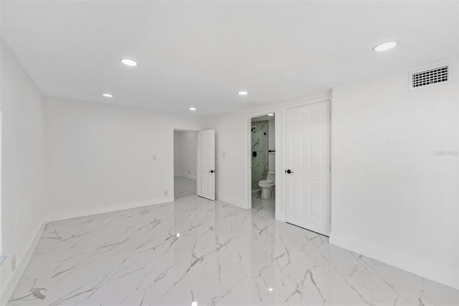 SAPPHIRE LAKE RANCHITOS - Residential