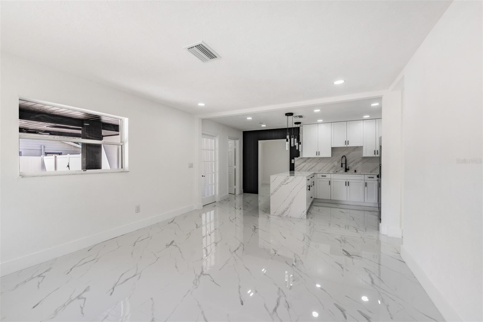 SAPPHIRE LAKE RANCHITOS - Residential