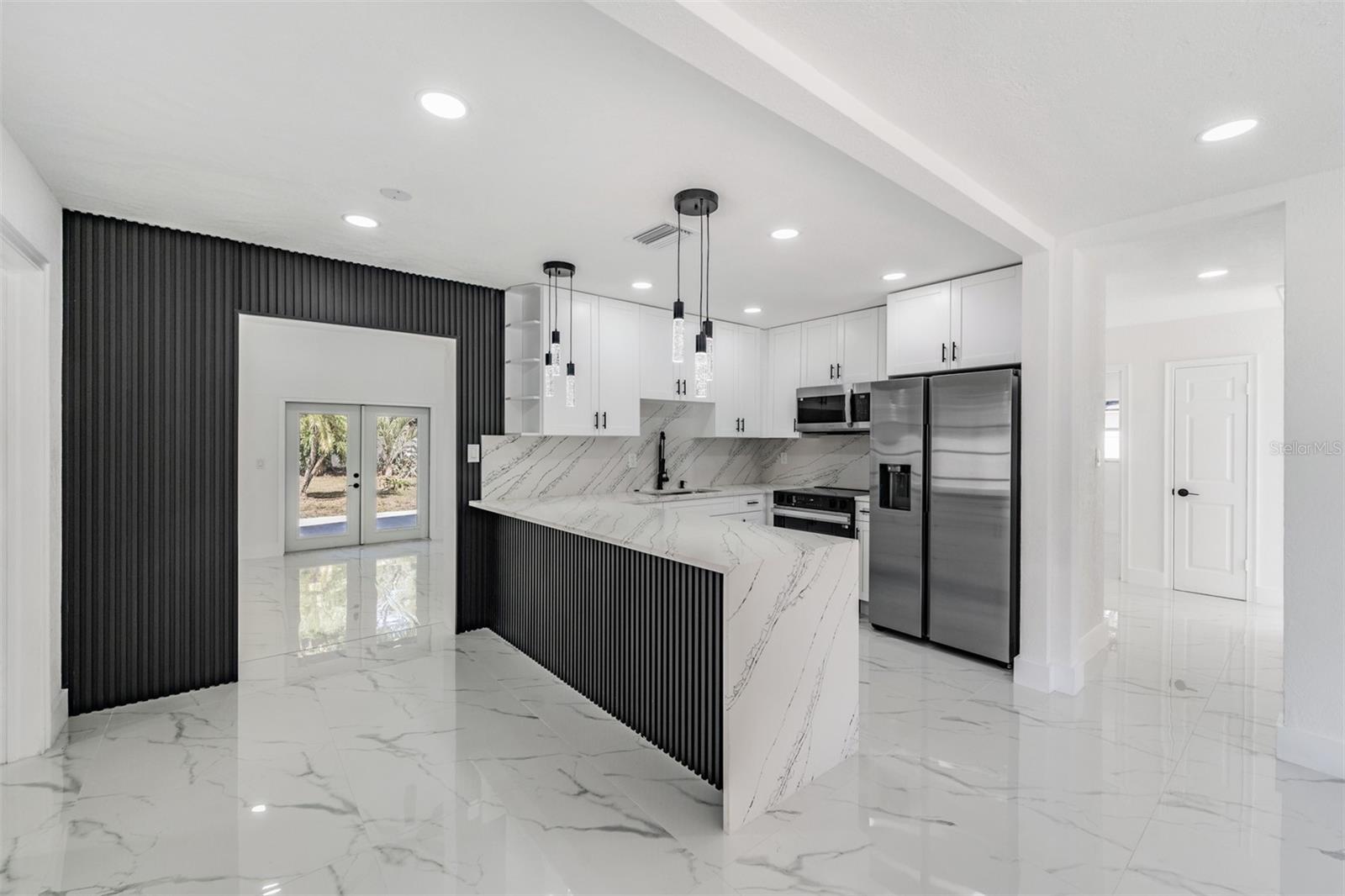 SAPPHIRE LAKE RANCHITOS - Residential