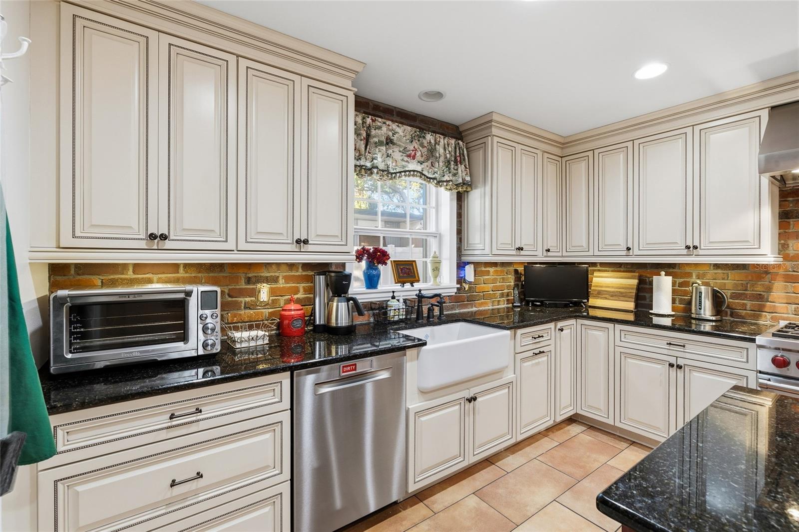 MANHATTAN PARK SUB - Residential