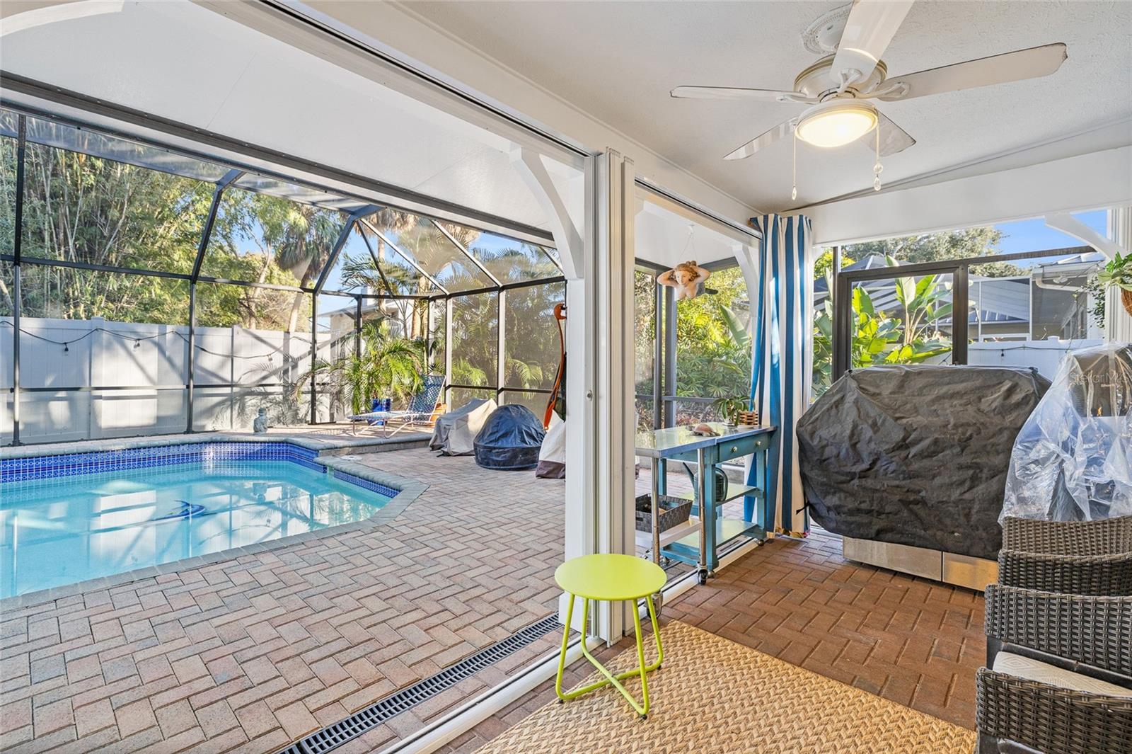 MANHATTAN PARK SUB - Residential