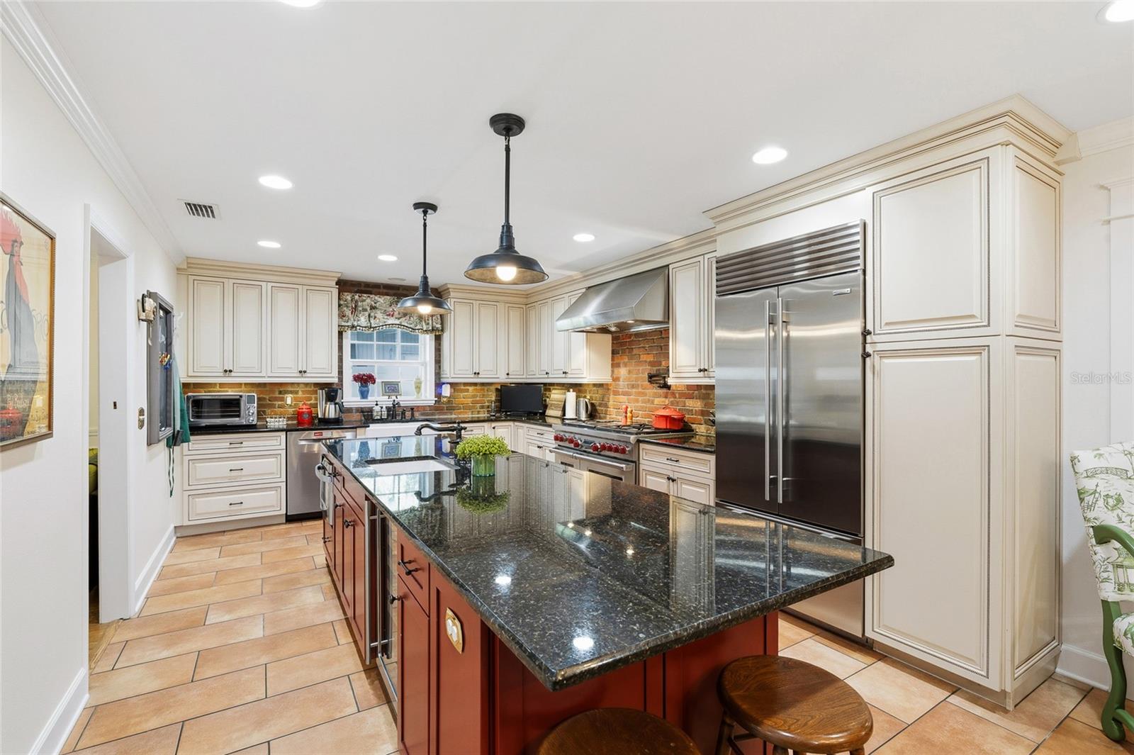 MANHATTAN PARK SUB - Residential