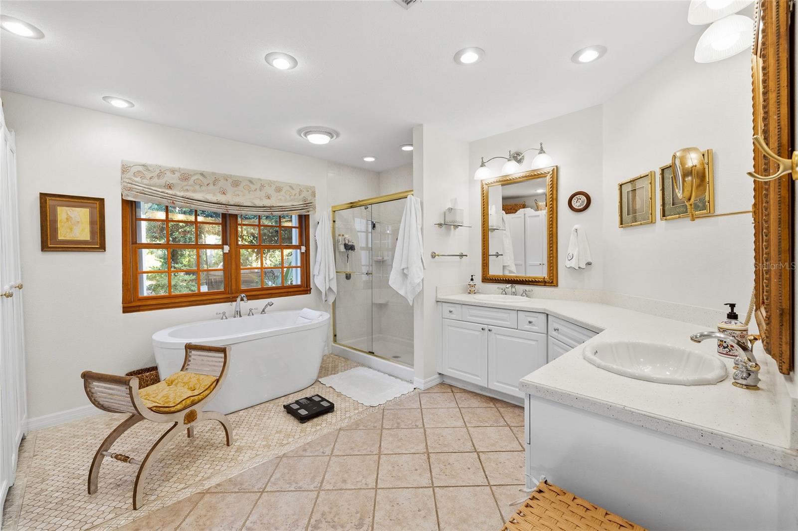 MANHATTAN PARK SUB - Residential