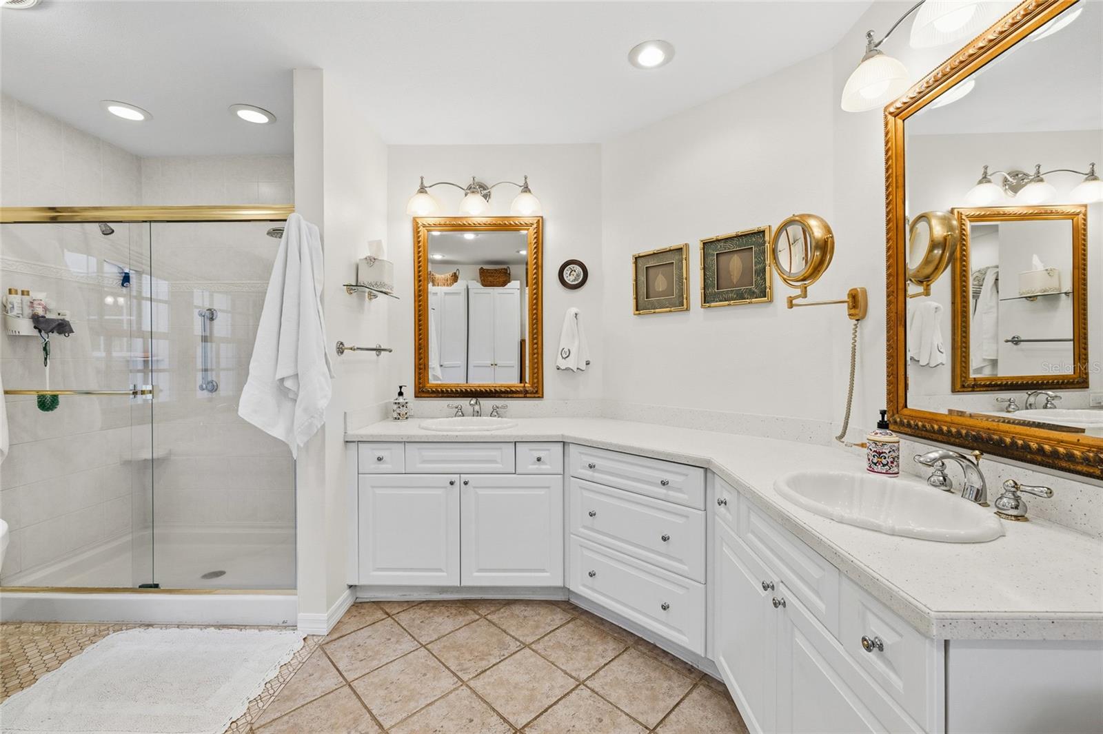 MANHATTAN PARK SUB - Residential