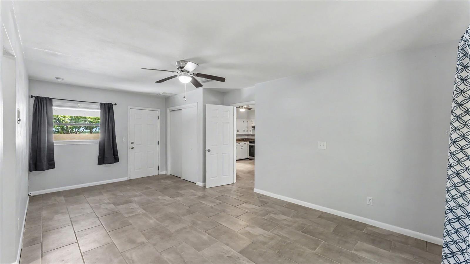 SOUTHEAST TERRACE - Residential