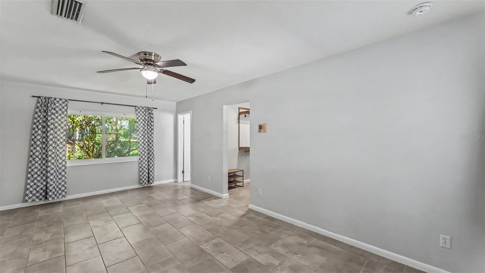 SOUTHEAST TERRACE - Residential