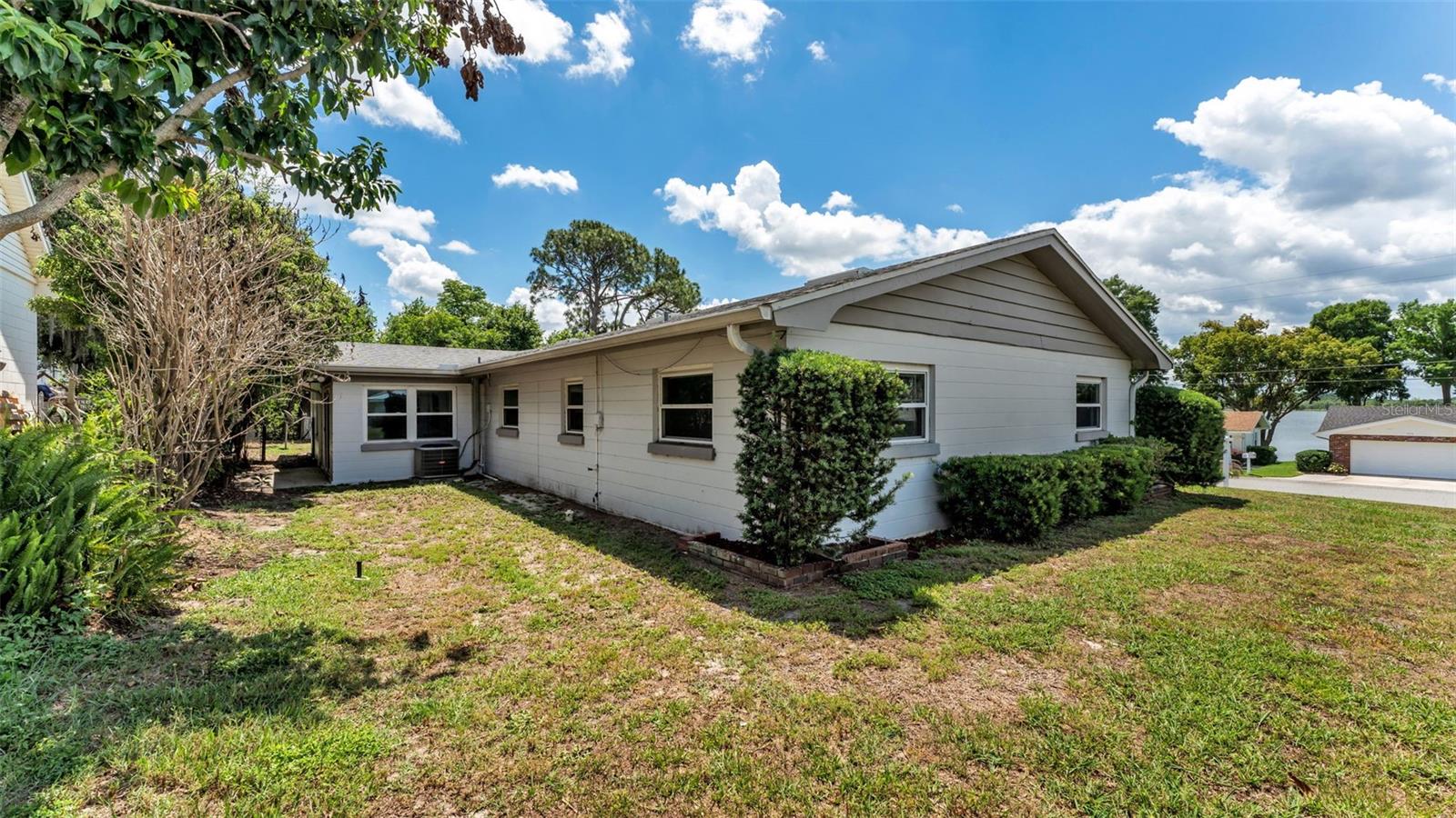 SOUTHEAST TERRACE - Residential