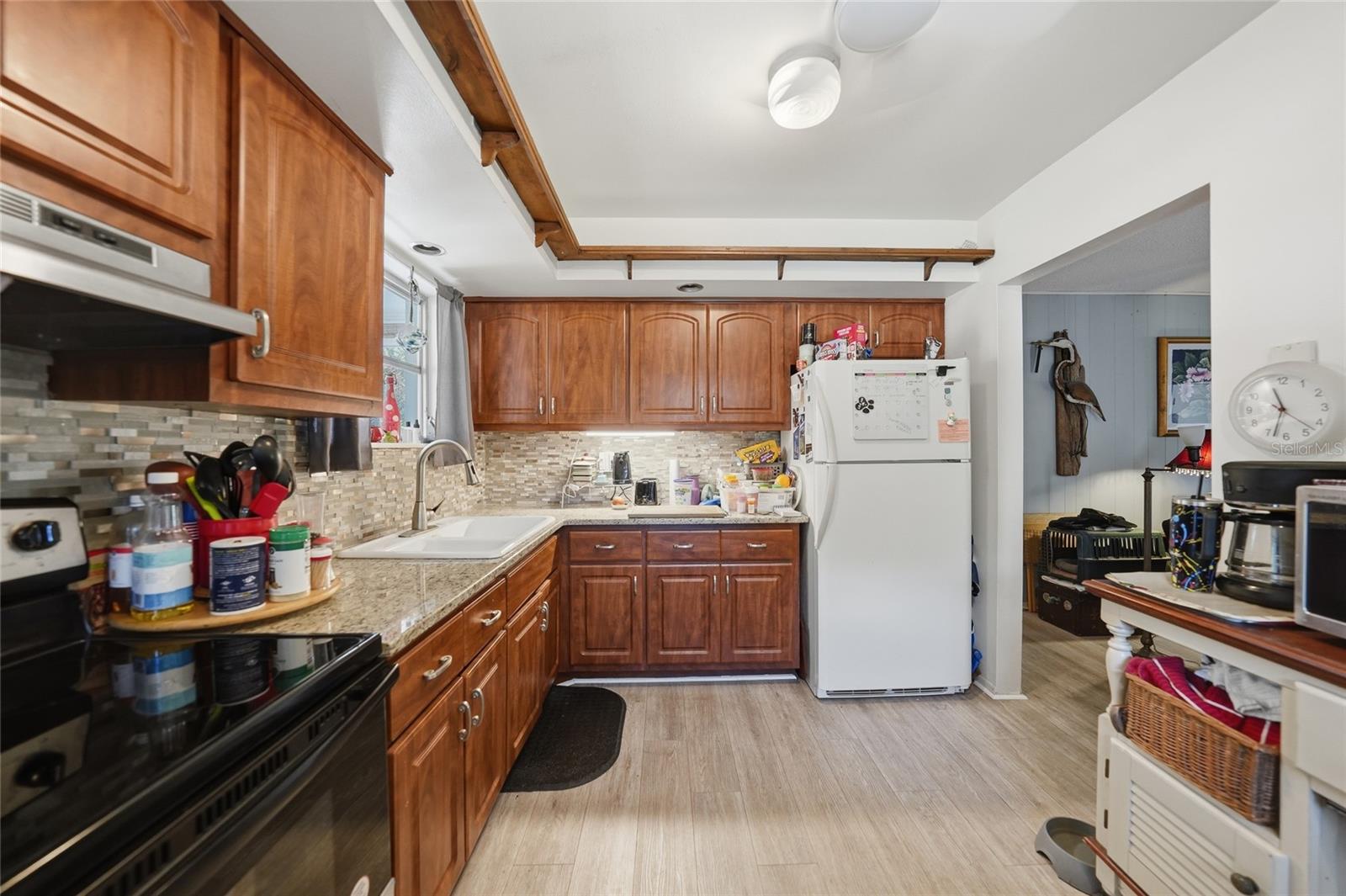 13437 KETRIDGE AVENUE