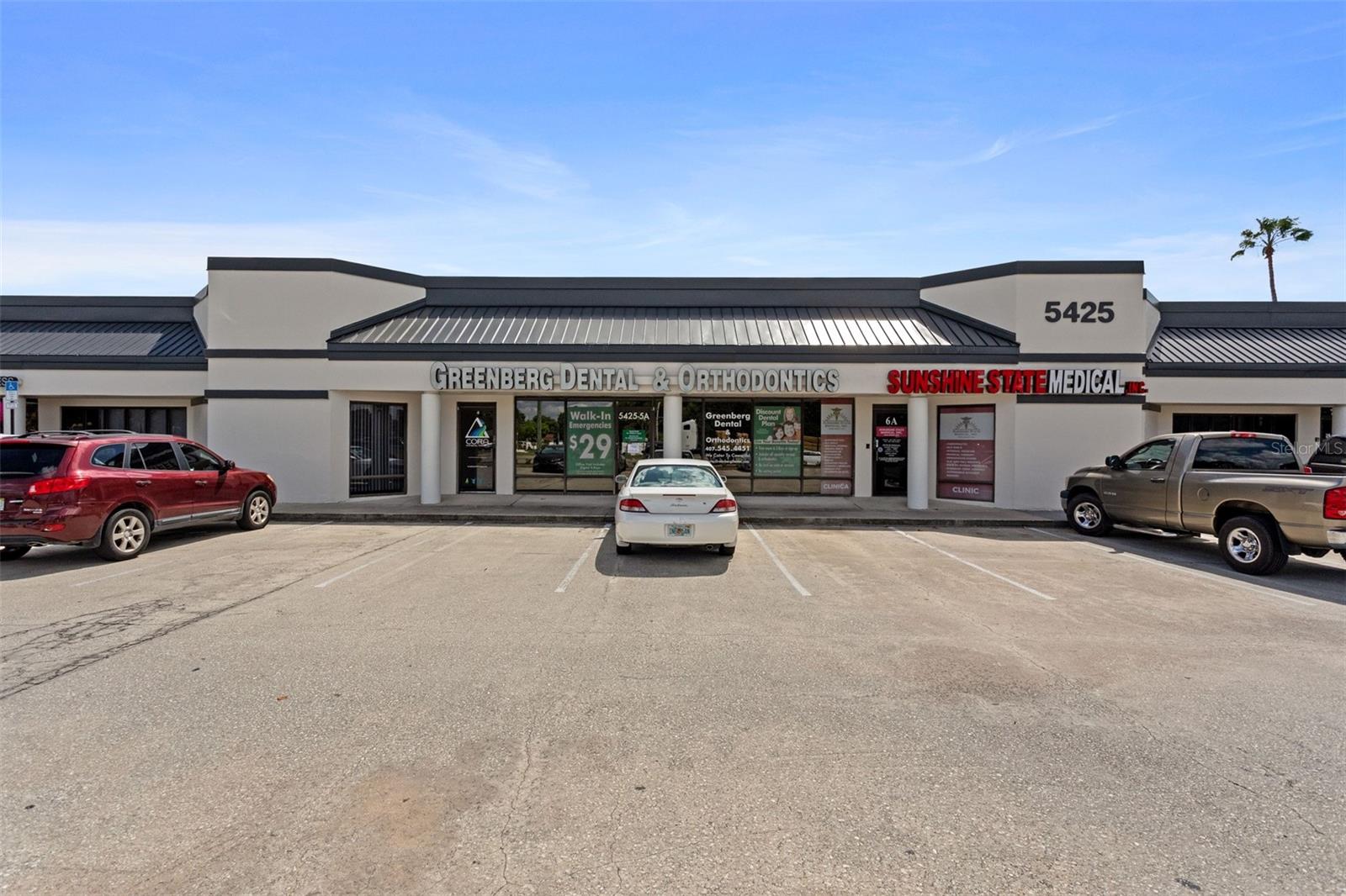 HOFFNER COMMERCE CENTER - Commercial Lease