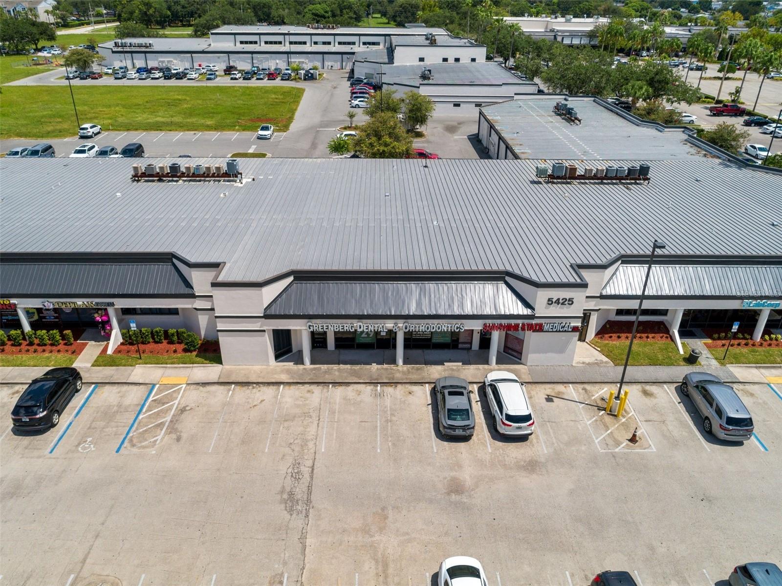 HOFFNER COMMERCE CENTER - Commercial Lease