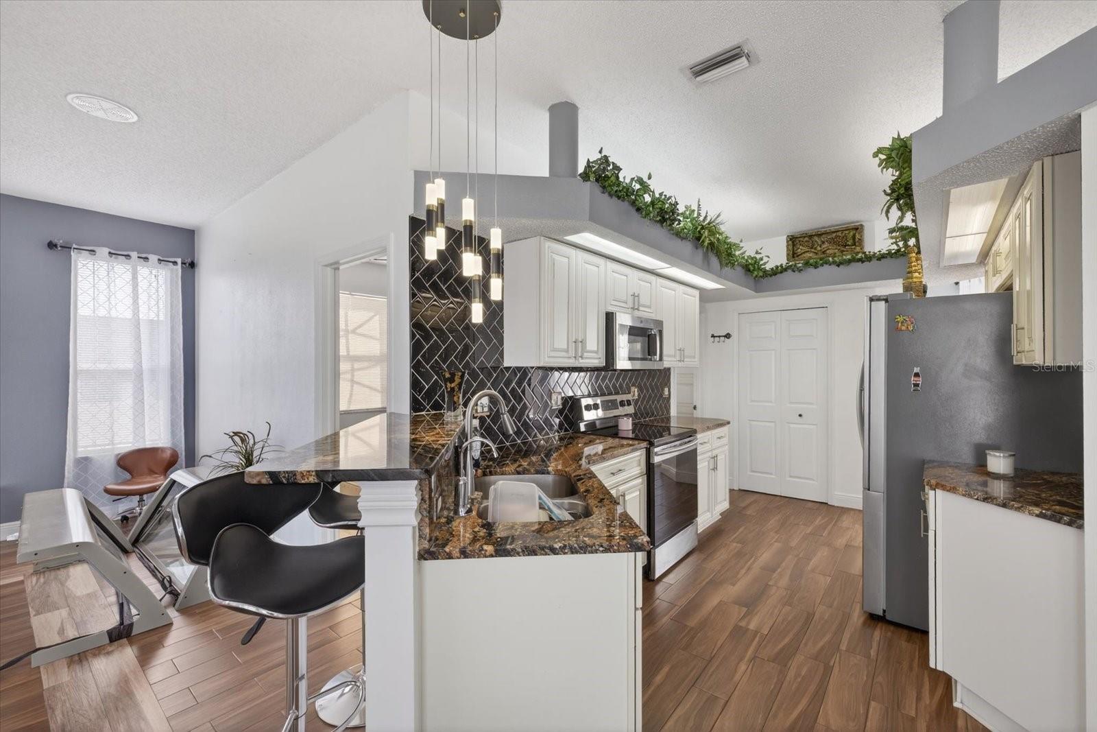 SPRING HILL - Residential