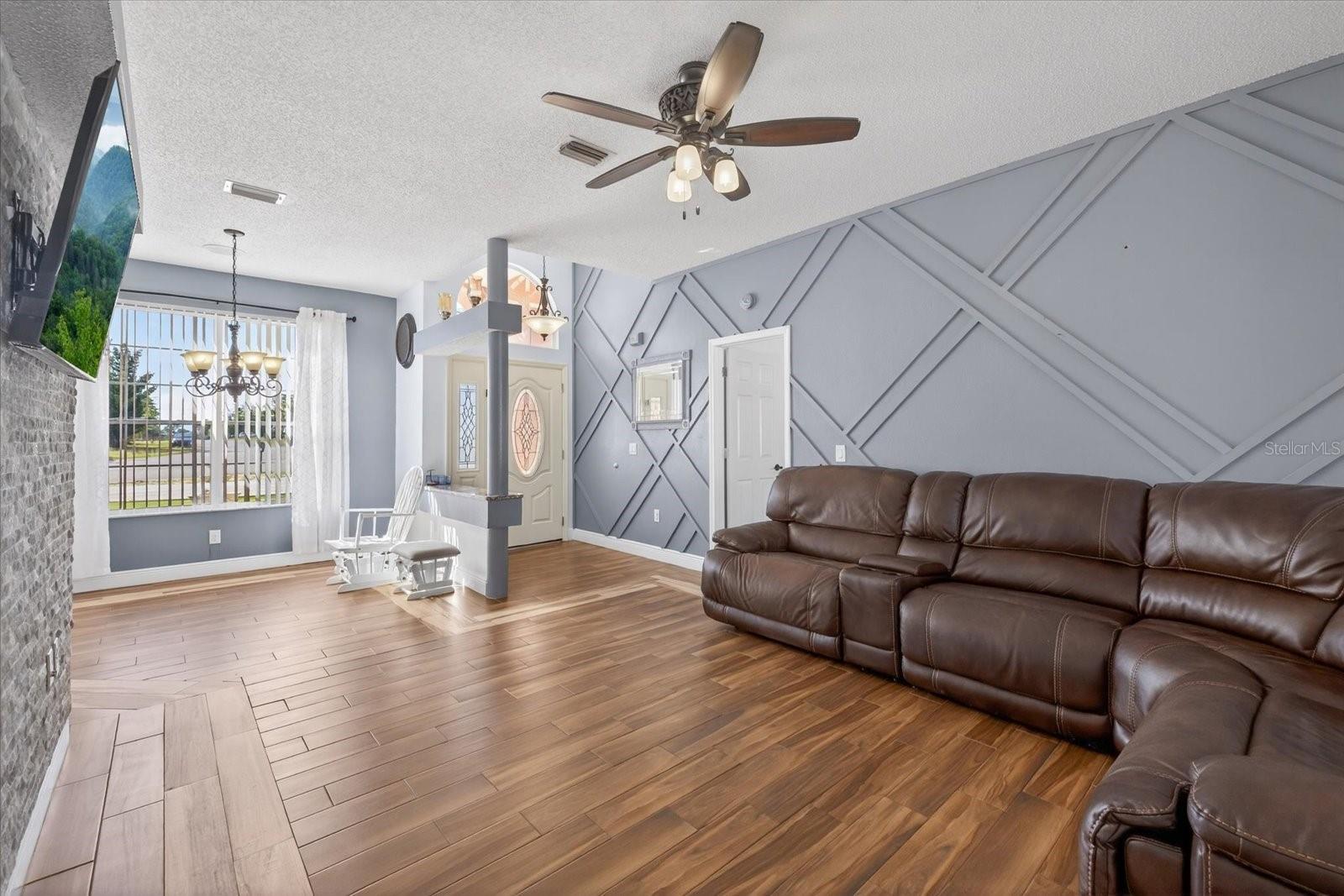 SPRING HILL - Residential