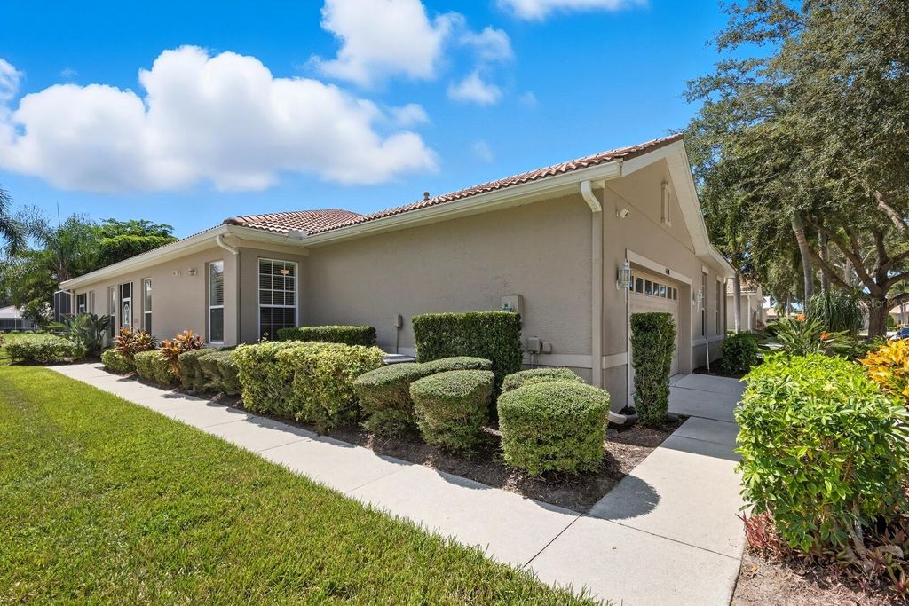 Photo of 4470 Kariba Lake Terrace, Sarasota, FL 34243 (MLS # A4665968)