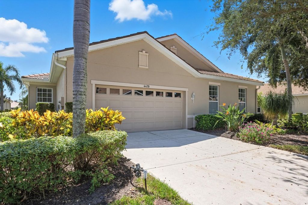 Photo of 4470 Kariba Lake Terrace, Sarasota, FL 34243 (MLS # A4665968)