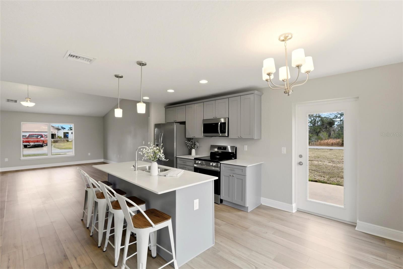 SUN N LAKE - Residential