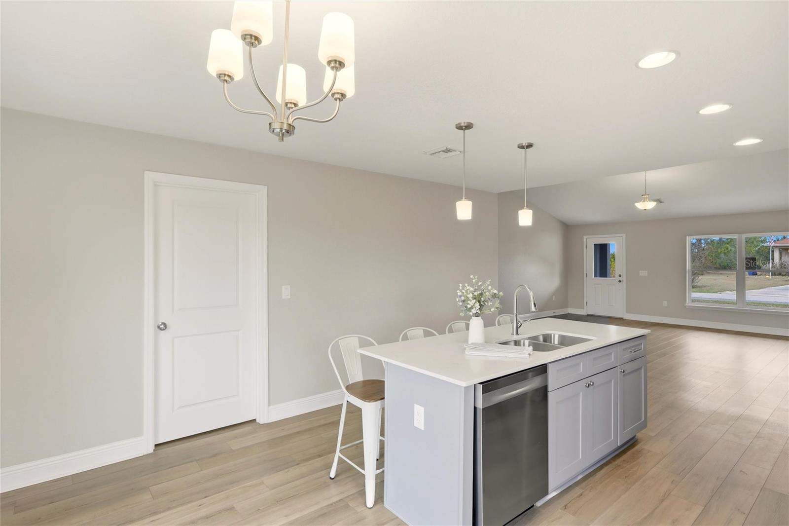 SUN N LAKE - Residential