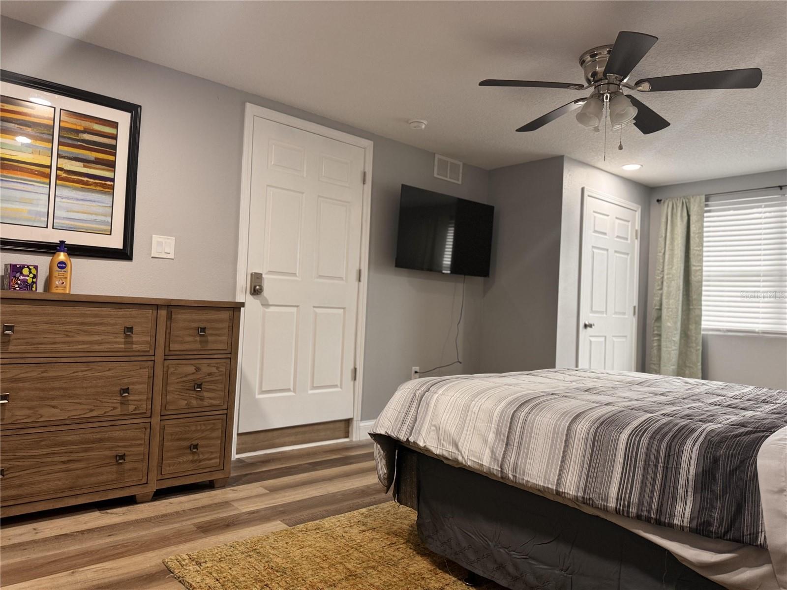 SOUTH PINECREST 3RD ADD - Residential