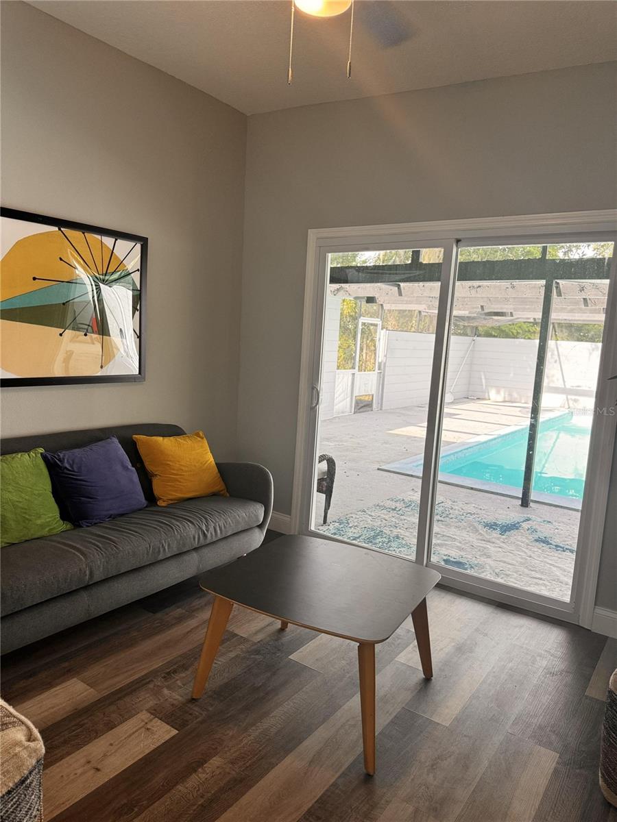 SOUTH PINECREST 3RD ADD - Residential