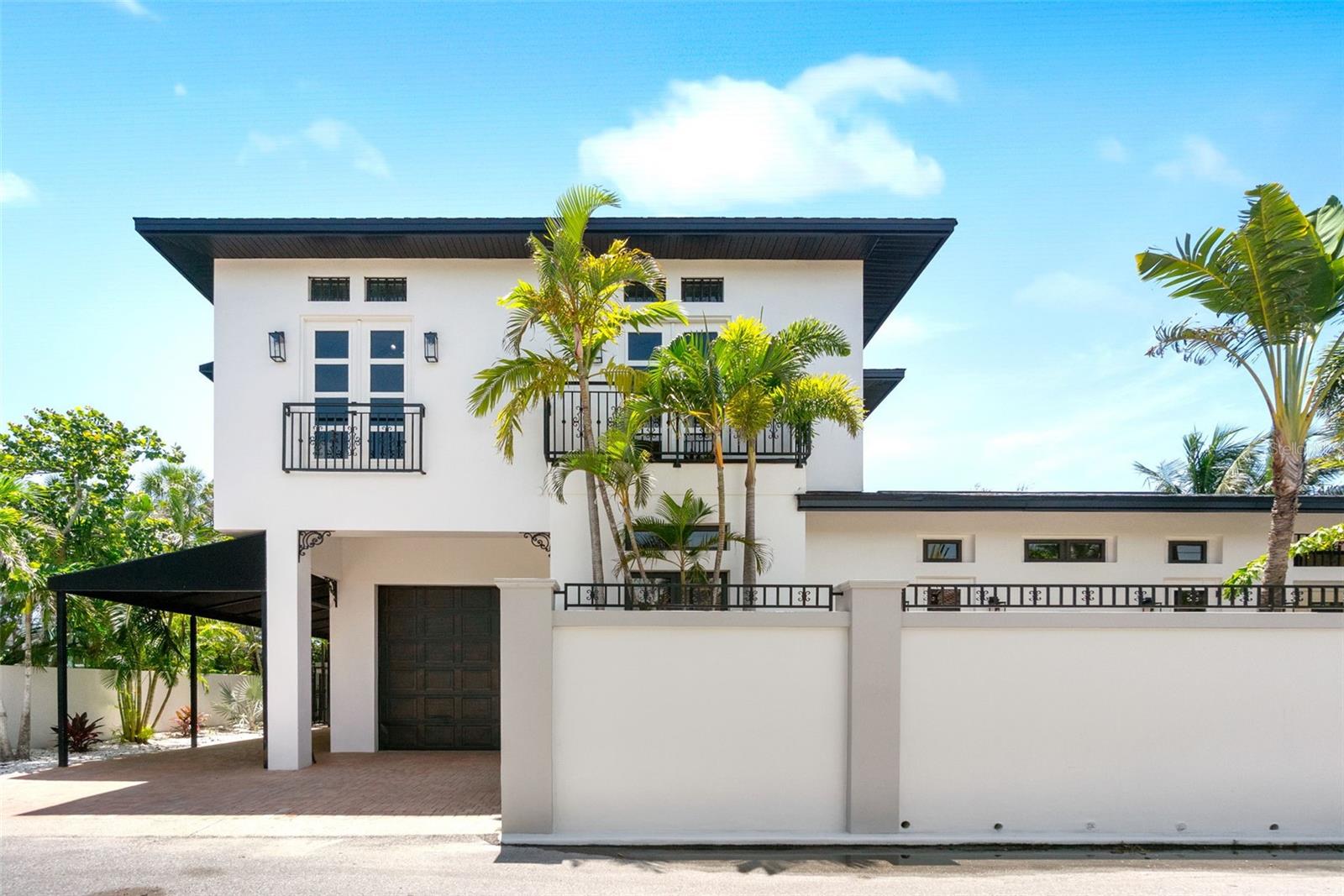 324 SIESTA DRIVE