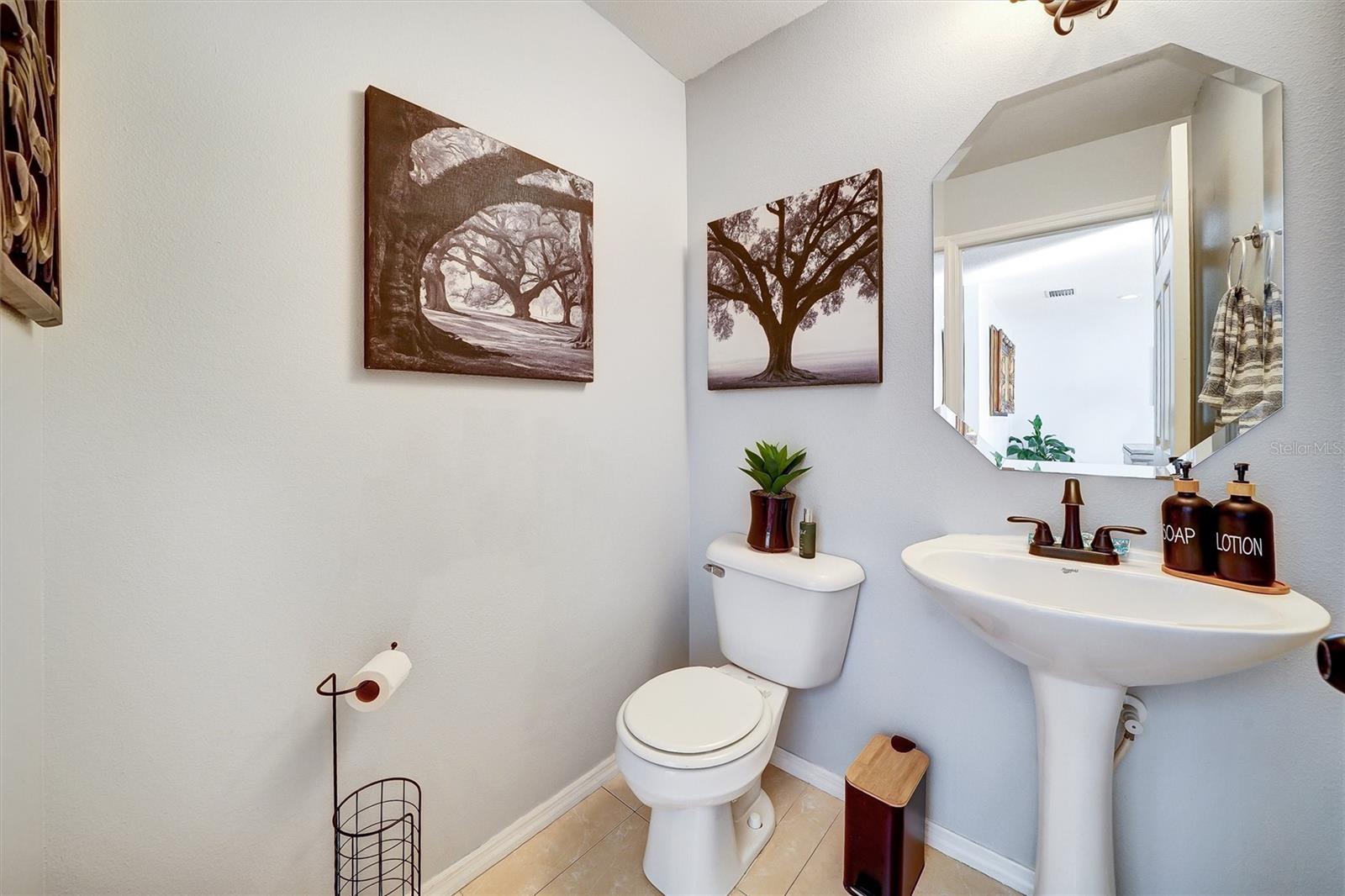 ASHLEY LAKES - Residential