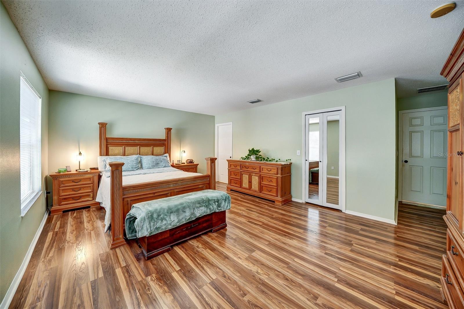 ASHLEY LAKES - Residential