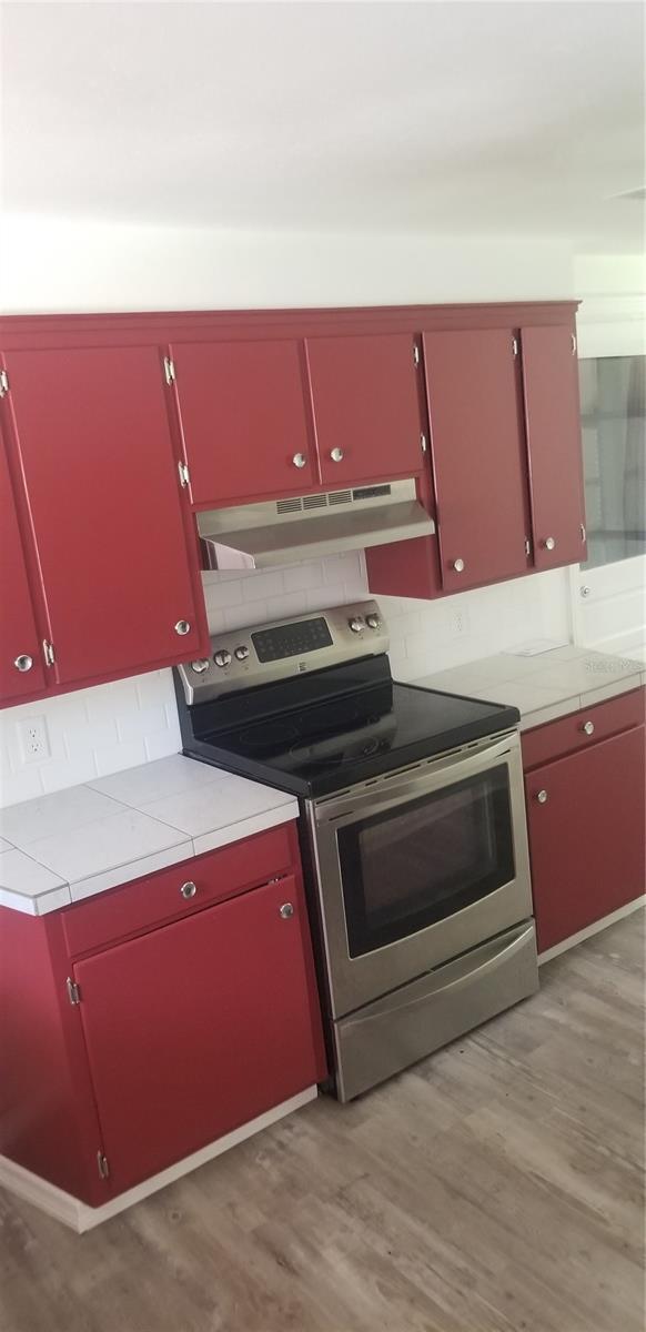 MOUNT DORA SWARTZ - Residential Lease