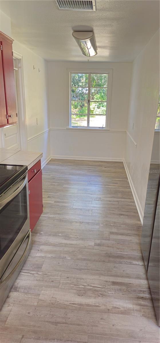 MOUNT DORA SWARTZ - Residential Lease