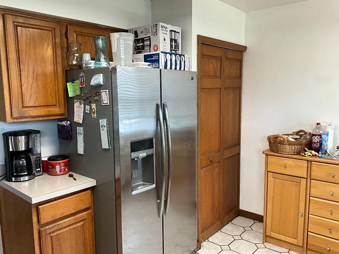 942 MALDEN COURT