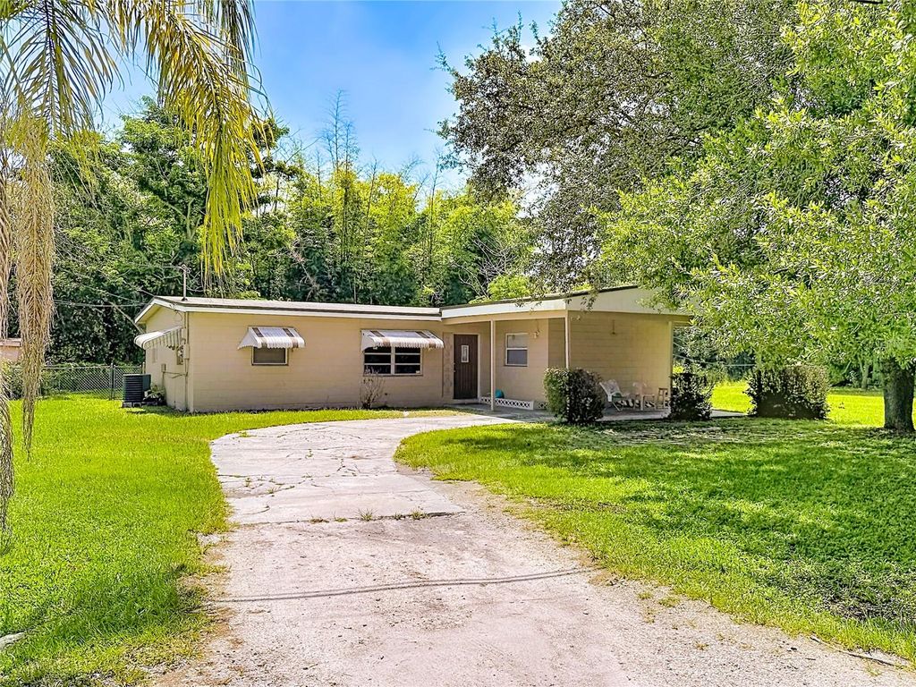 Photo of 202 N 39th Street, Fort Pierce, FL 34947 (MLS # TB8528790)